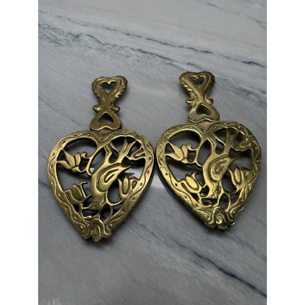 Vtg Gold Tone Brass Trivet Heart‎ Shaped Bird Hot Pan Plate Holder Made in Japan
